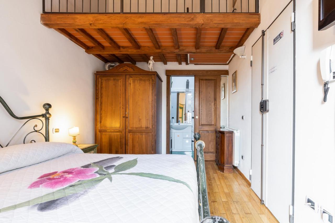 Firenze Rentals Mini Suite Corso Esterno foto